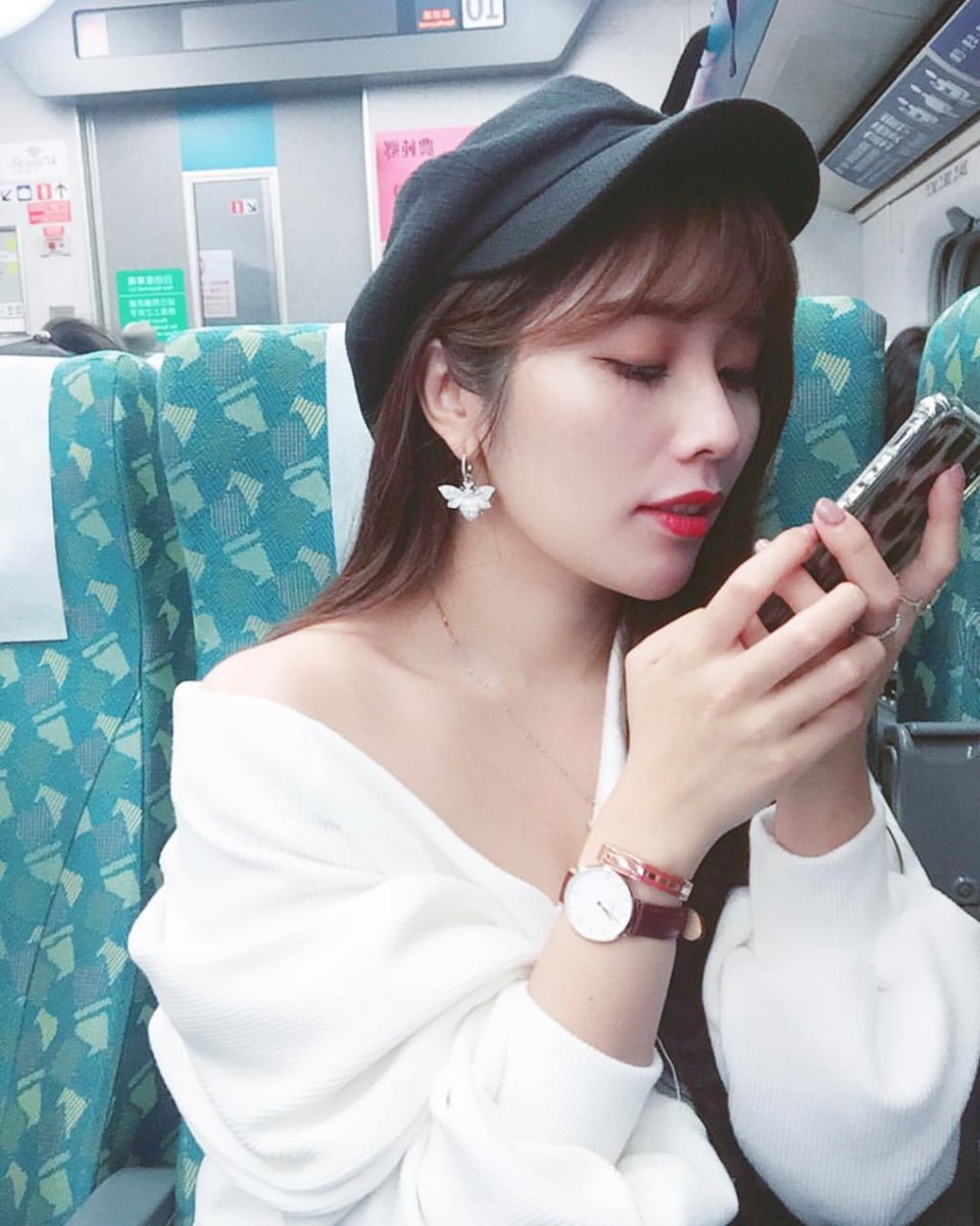 LSou302's tweet image. Hello, what time do you go to bed? I just on the way