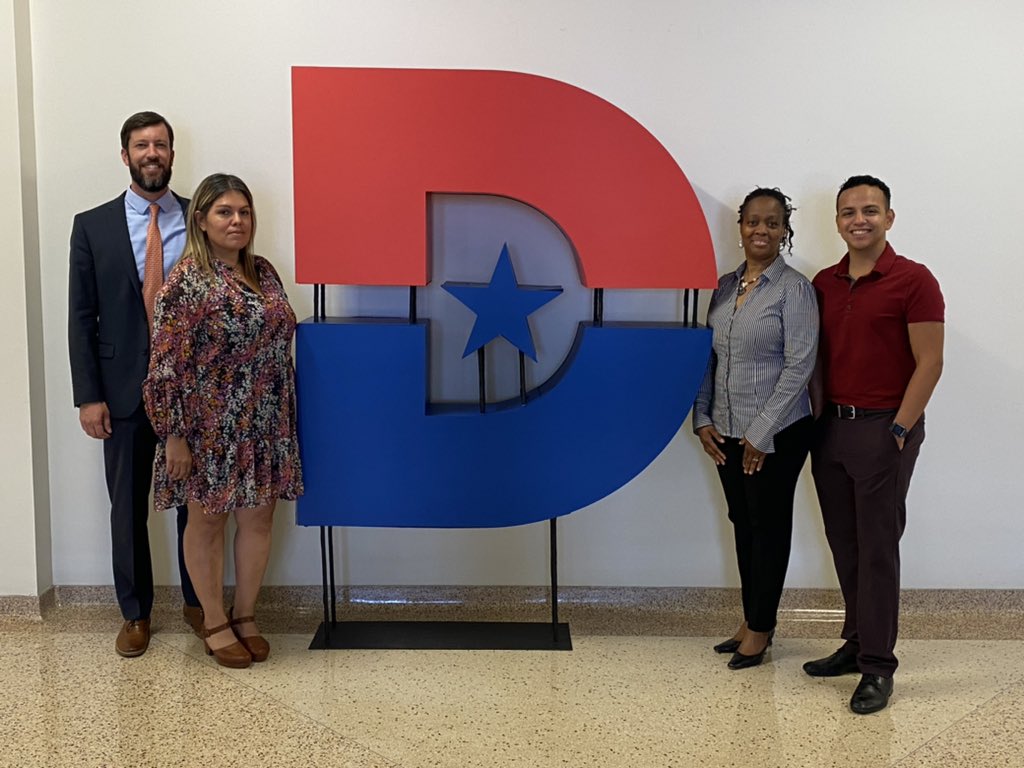 Uplift @PepsiCo Scholarship students were recognized today by the @DallasCollegeTX Board of Trustees. Thank you, Matt Smith @PepsiCo for joining us to celebrate these students. #Partnership #Scholarships #DallasCollegeProud
