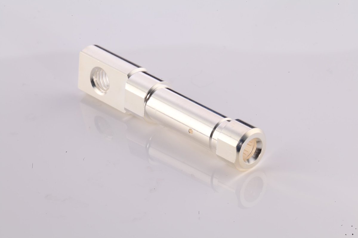 High current sockets for E-cars, power transmission, up to 1000A