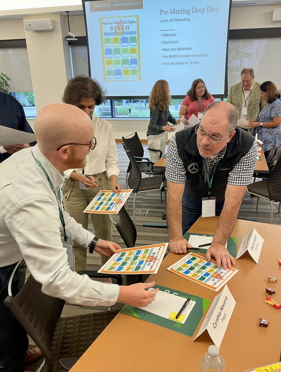 brookekotsonis's tweet photo. Impressive energy at our #ForrARC Autumn Pre-Meeting Deep Dive, rolling up our sleeves for AR planning. Can’t wait to officially kick things off tmro! #wwkld #forrester #archat https://t.co/hf9FWw0Kua