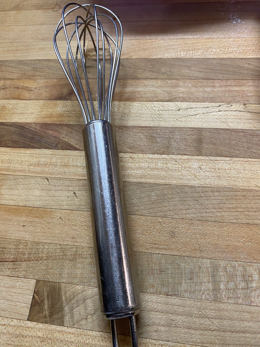 The8treGirl's tweet photo. Does this look like it plugs into a handheld mixer to you? Hmmm??
And yet either my husband or the cat put it away in the mixer’s basket…
#FirstWorldChallenge https://t.co/zxhmNvN9UU