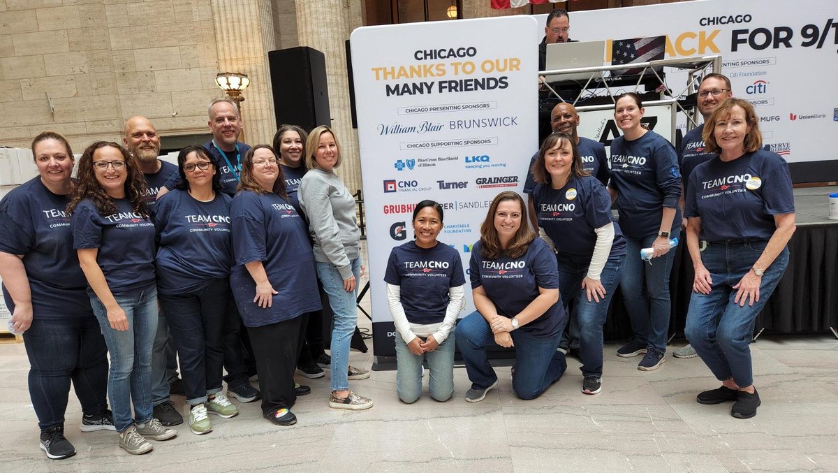 CNOFinancial's tweet photo. Earlier this week , CNO associates came together to participate at the Meal Pack for 9/11 Event. We helped pack over 280,000 healthy, non-perishable meals for the Greater Chicago Food Depository.
#911Day #TeamCNO #LifeAtCNO https://t.co/BgRjjl4Yak