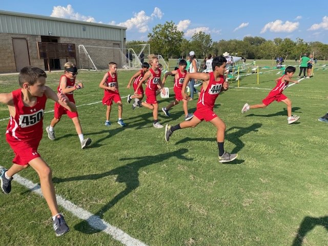 LTMSAthletics's tweet photo. And they're off! https://t.co/lXi6PylvCw