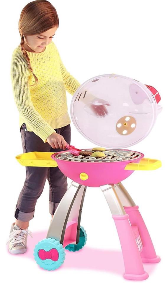 BlossomyBri's tweet photo. hello kitty grill and chill? 🎀✨ https://t.co/fTSQ9gVNak