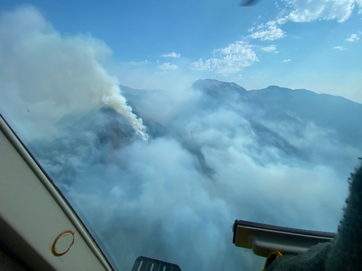 NWCCInfo's tweet photo. Amazing 📸 photos from the #ChilliwackComplex. This is a series of lightning-caused fires that began on September 1, in the North Cascades National Park. 

As of September 13, the Chilliwack Complex is 6,185 acres and 0% contained. 

@NCascadesNPS @EcologyWA @waDNR_fire https://t.co/ueTjnLpohF