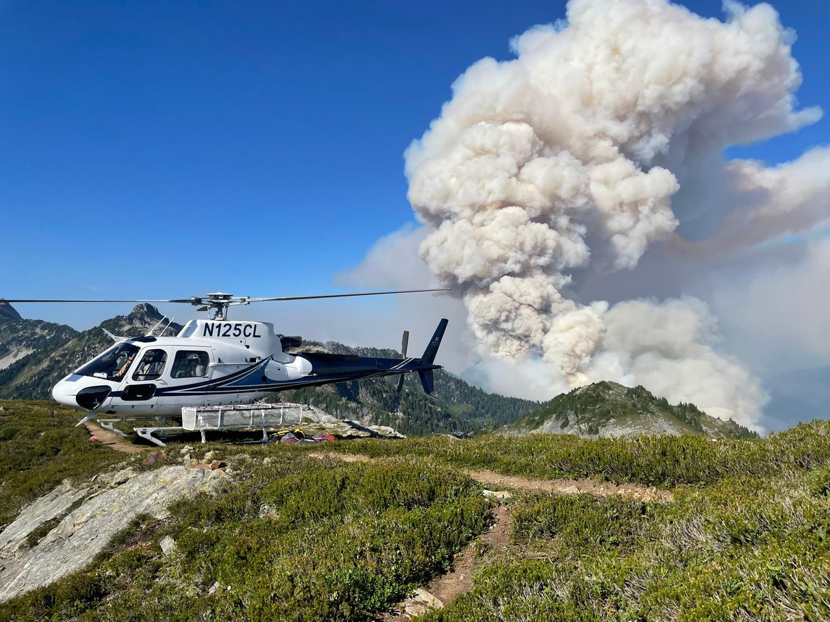 Amazing 📸 photos from the #ChilliwackComplex. This is a series of lightning-caused fires that began on September 1, in the North Cascades National Park. 

As of September 13, the Chilliwack Complex is 6,185 acres and 0% contained. 

<a href="/NCascadesNPS/">North Cascades NPS</a> <a href="/EcologyWA/">WA Department of Ecology</a> <a href="/waDNR_fire/">Washington State DNR Wildfire</a>