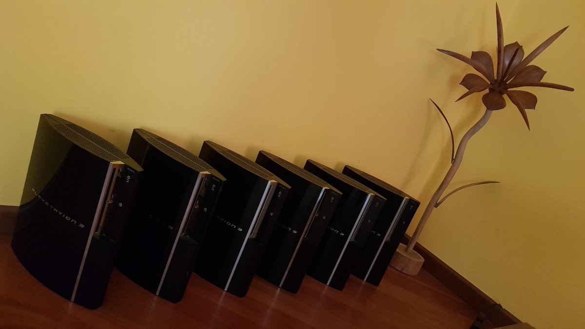 masterzorag's tweet photo. ## Beware! This is not a shader. ##
Just unboxing my #IBM #CellBE collection after many years... 🤙
#Sony #PS3 is legend! https://t.co/APmDScmlwO