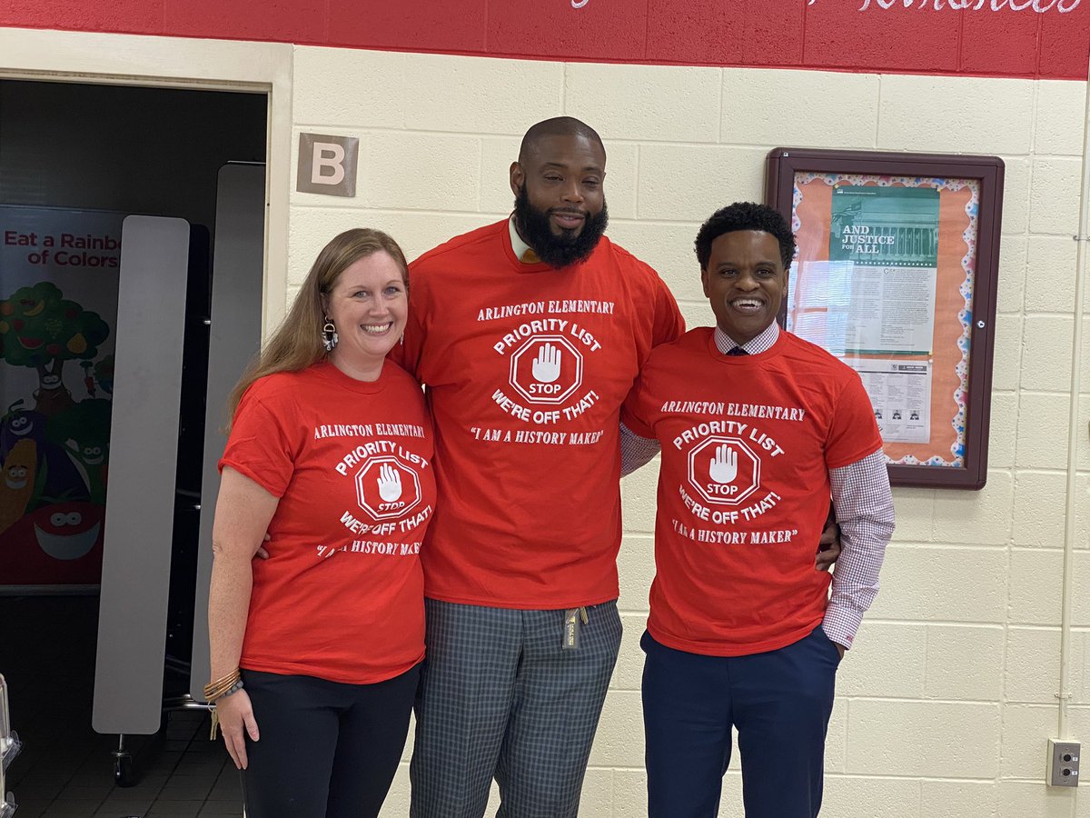 ArlingtonJmcss's tweet photo. Best news EVER! 🥳 We are no longer a Priority School!! Leadership, love & commitment, all great things coming together to create a successful environment for our teachers, scholars & stakeholders. @DrShemon @suptking @JMCSchools @Formersportsguy #WeAreFamily #ChooseUS! https://t.co/hZhRGQ8qMk