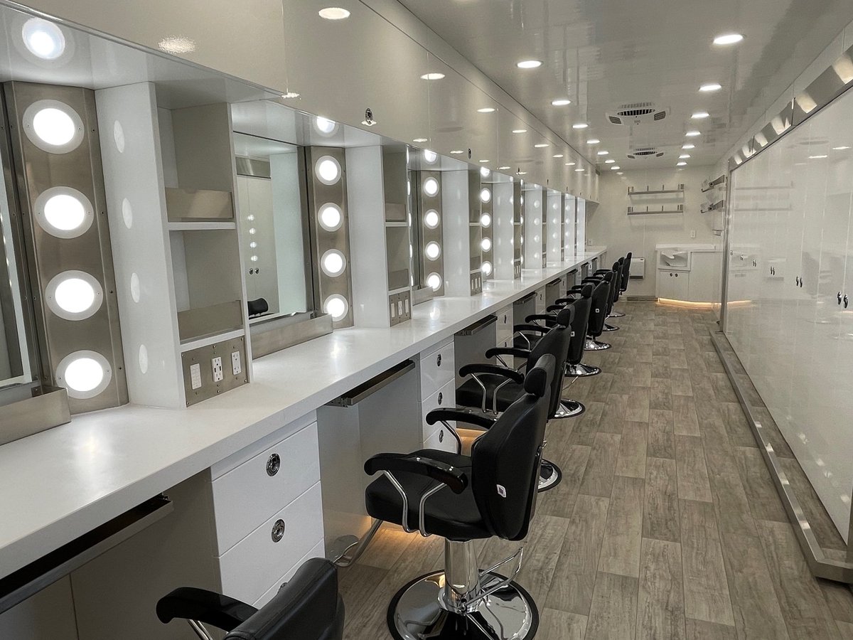 FilmFleet's tweet photo. Meet 258! Our brand spanking new Ultra 8-Station Hair and Make-Up Trailer! 
#film #teamster #filmtexas #movie #movietrailers #hairandmakeup #production #louisianafilm #oklahomafilm #filmmakers https://t.co/LH9BEc6lDM