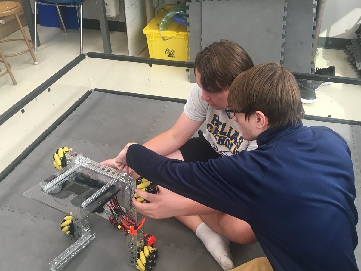 Helias Catholic Robotics tweet media