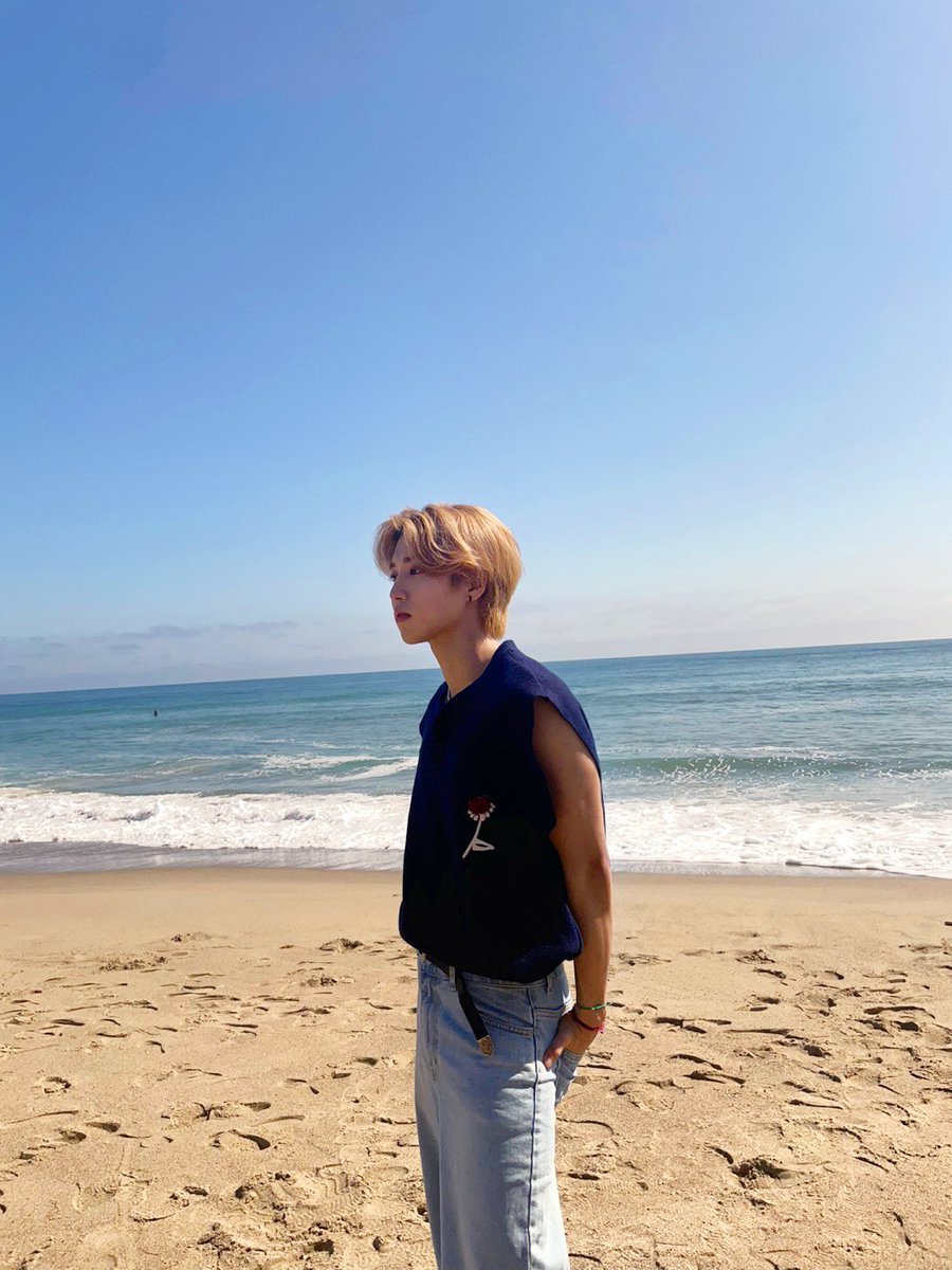 florishere's tweet photo. Que alguien tan lindo como vos enfrente miedos que tengo y por los que me castigo tanto me hizo pensar con más amor de mi misma, te amo con el alma 🥺

HAN Our Destiny 
#지구에서23년_지성아_환영해
#HANInALifeTime
#HappyHANDay
@Stray_Kids https://t.co/OvDLAldOFd