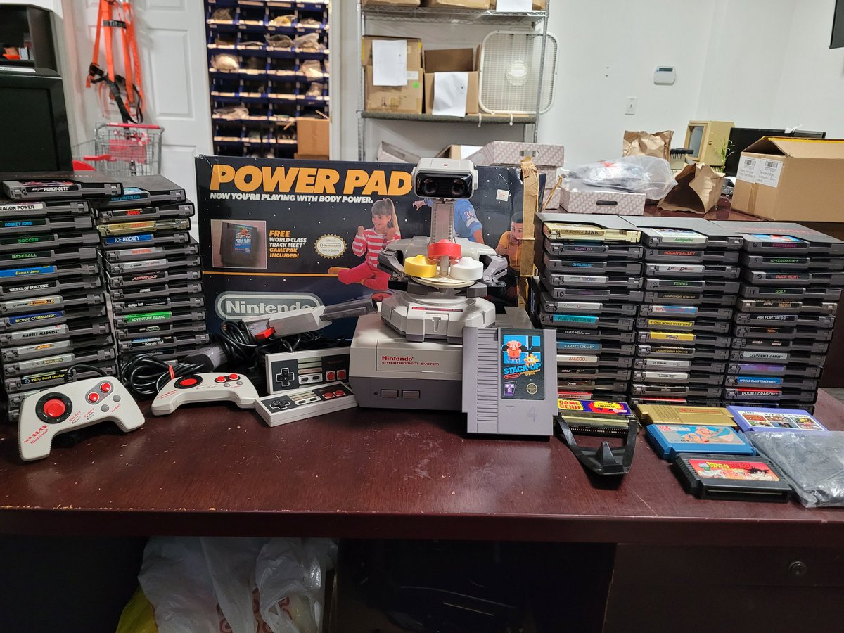 UMKShock's tweet photo. Really great deal that I should be able to convert close to free after flipping doubles, adding a complete #Nintendo #PowerPad set, ROB & Stack-Up to collection
#NES #RetroVideoGames #RetroGaming #RetroCollective #RetroGamers #Gaming #Gamer #Gamers #VideoGames #gamecollectors https://t.co/bvZXyoBw1q