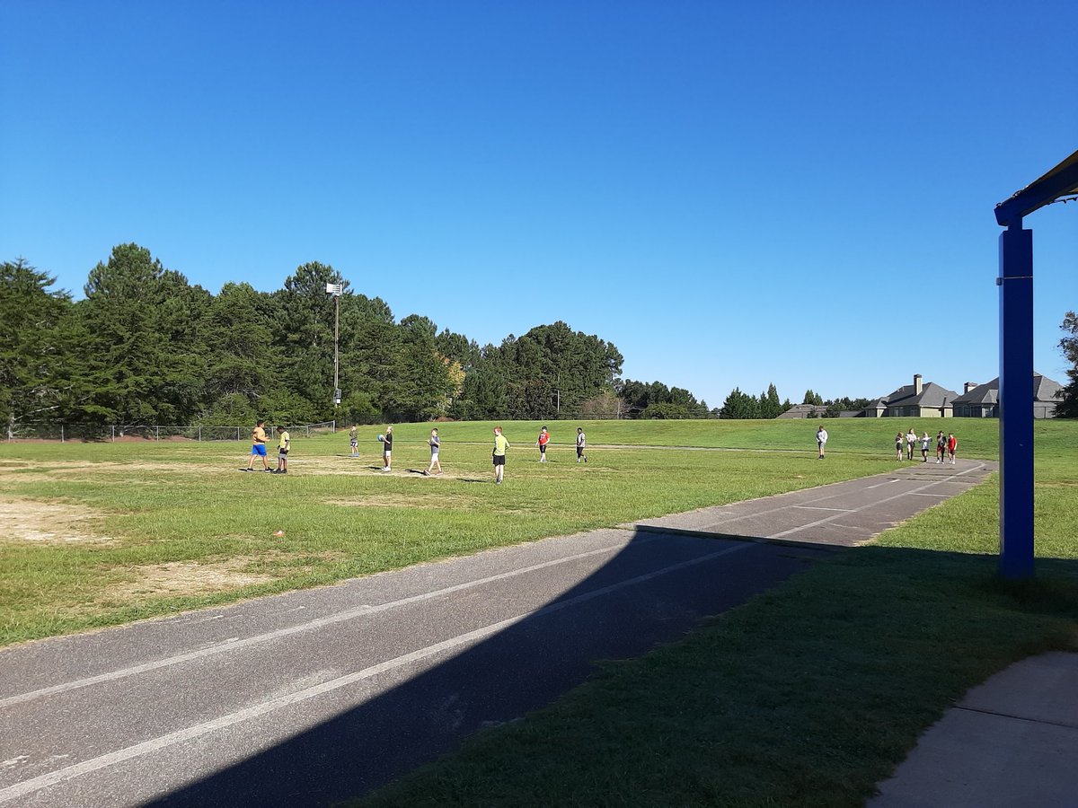LizSikes4's tweet photo. @VaughanRockets Mr. York and Ms. Sikes' classes enjoying our extra recess incentive. Thank you Rocket Blast.#SoarOn https://t.co/eGFGmOKfZz