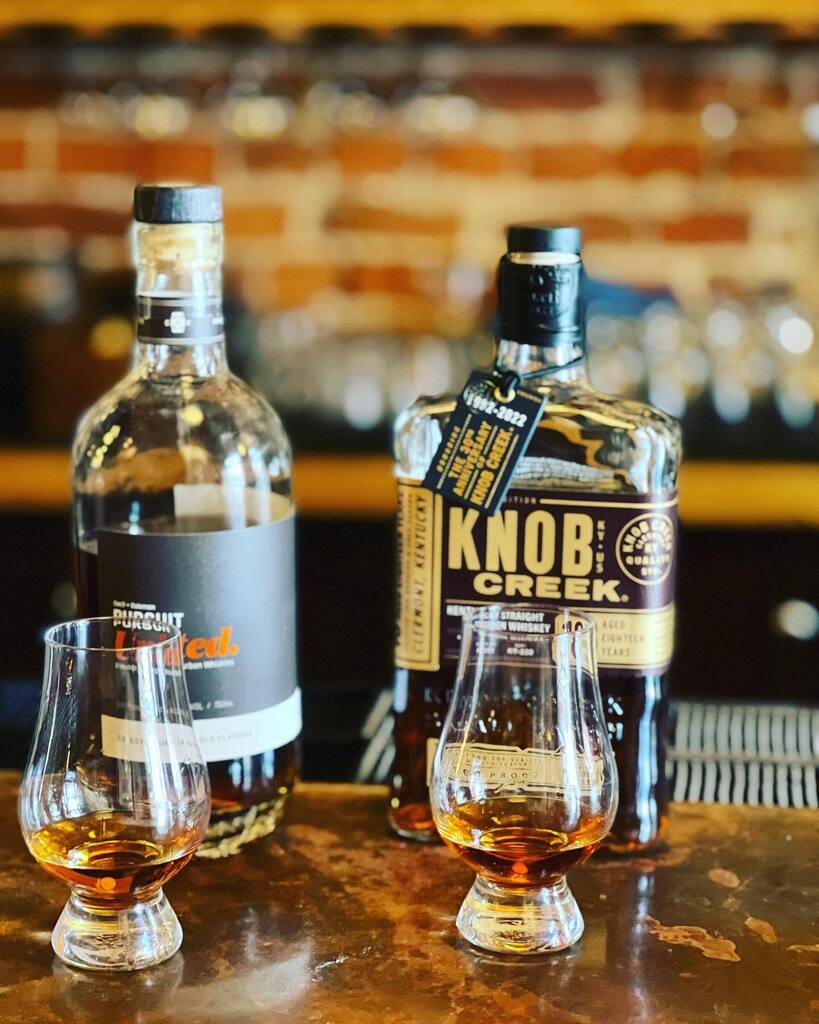 Bourbonrcom's tweet photo. Head to head matchup. Who ya got? Pursuit United #7cc or Knob Creek 18
Year https://t.co/Mv7jPuhxiJ