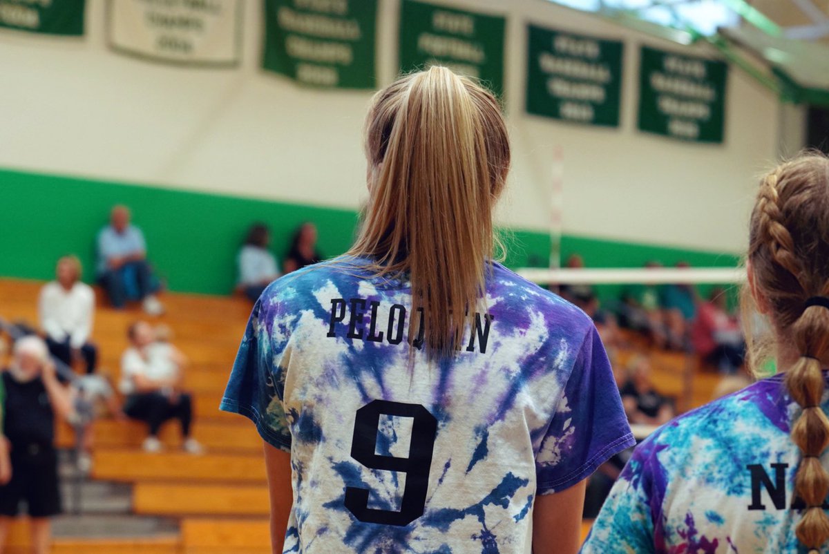 EastoftheBend's tweet image. 📍CHECKING IN 

At Newark Catholic for NC VEEBS👀

They’re getting warmmmm🫣

Join in tonight as the NC ladies takes on Granville at their home base🤩

#sportsmedia #greenwave #newarkcatholic #balllikeagirl #volleyball