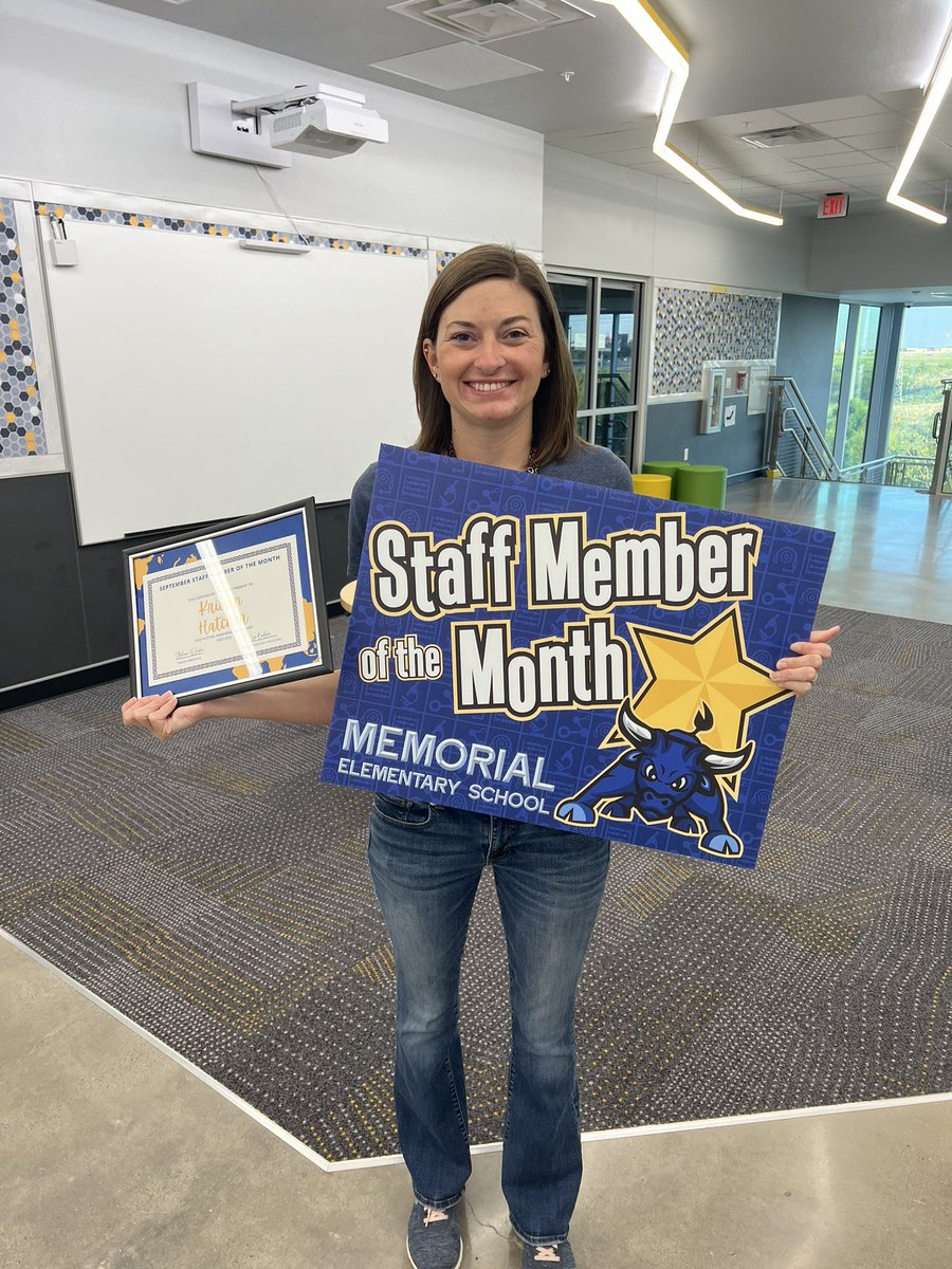 Shout out to these awesome ladies for getting staff member of the month 🎉 ! Our fabulous SDI para Ms.Hatcher, and the amazing Ms.Richard in 4th grade! Thank you both for the awesome work you do each day! @MissRichardJ #wearememorial @MemorialSTEM