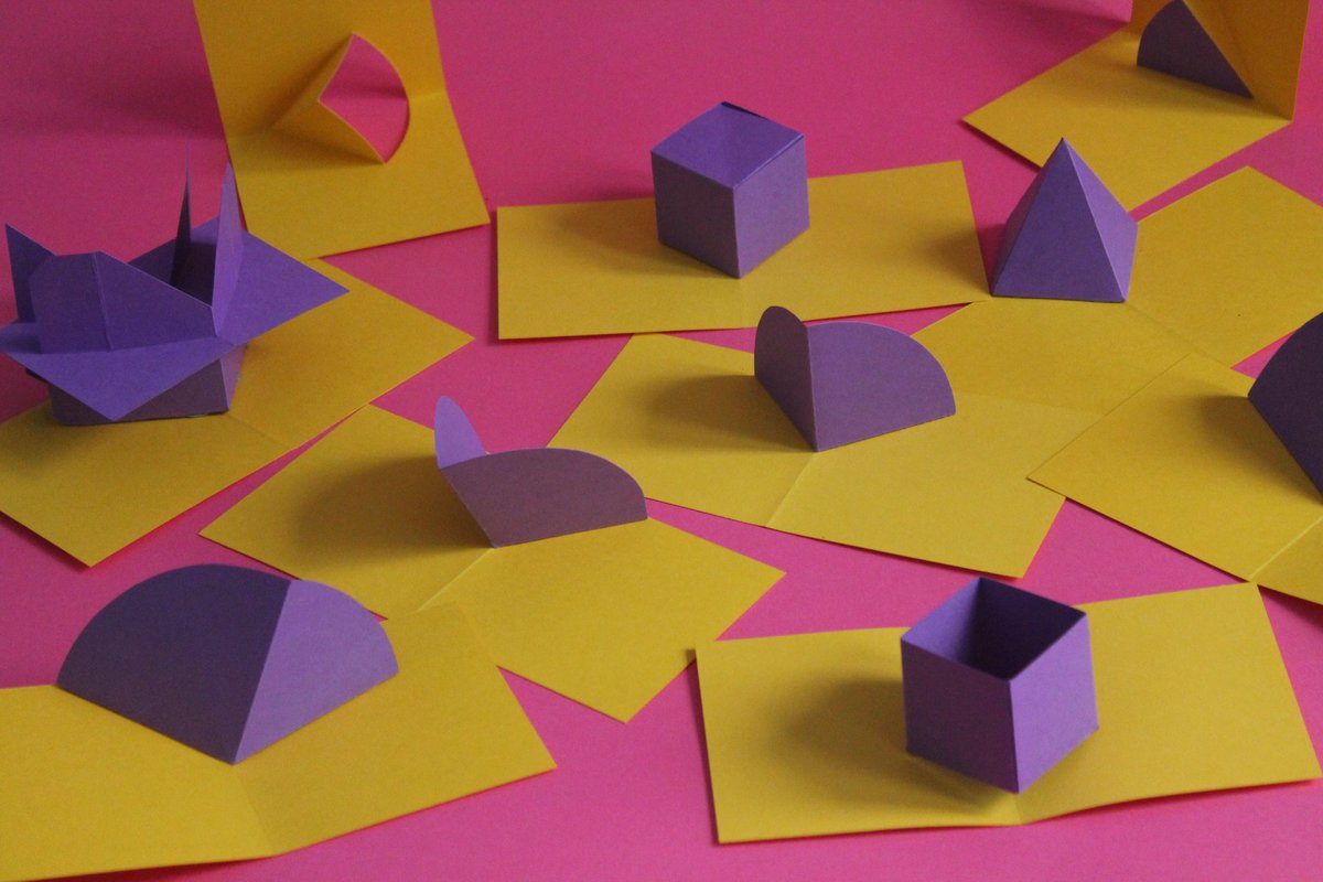 Aurora_Pop_Up's tweet photo. #popup #popupbooks #popupcards #bartlebyandcoberlin #papercut #paper #papercraft #popupworkshop https://t.co/KLyeC65qZm