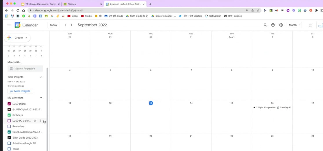 Always 😊🤓 to have @lynwoodschools Ts join us for #TechTuesday!  We continued our #backtoschool w/ #GoogleClassroom series and focused on some neat tips and tricks to help streamline your classroom workflow! Next week: #Askaquestion join us! #wearelusddigital #lifeofacoach