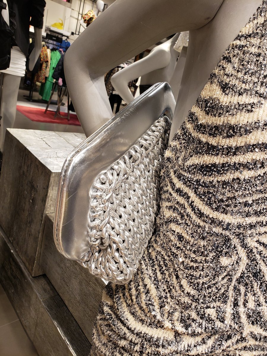 iamladyjaecelyn's tweet photo. My Favorite Place In The World π
#NM #Neimans #Neimanista https://t.co/HdHeO9BlBd