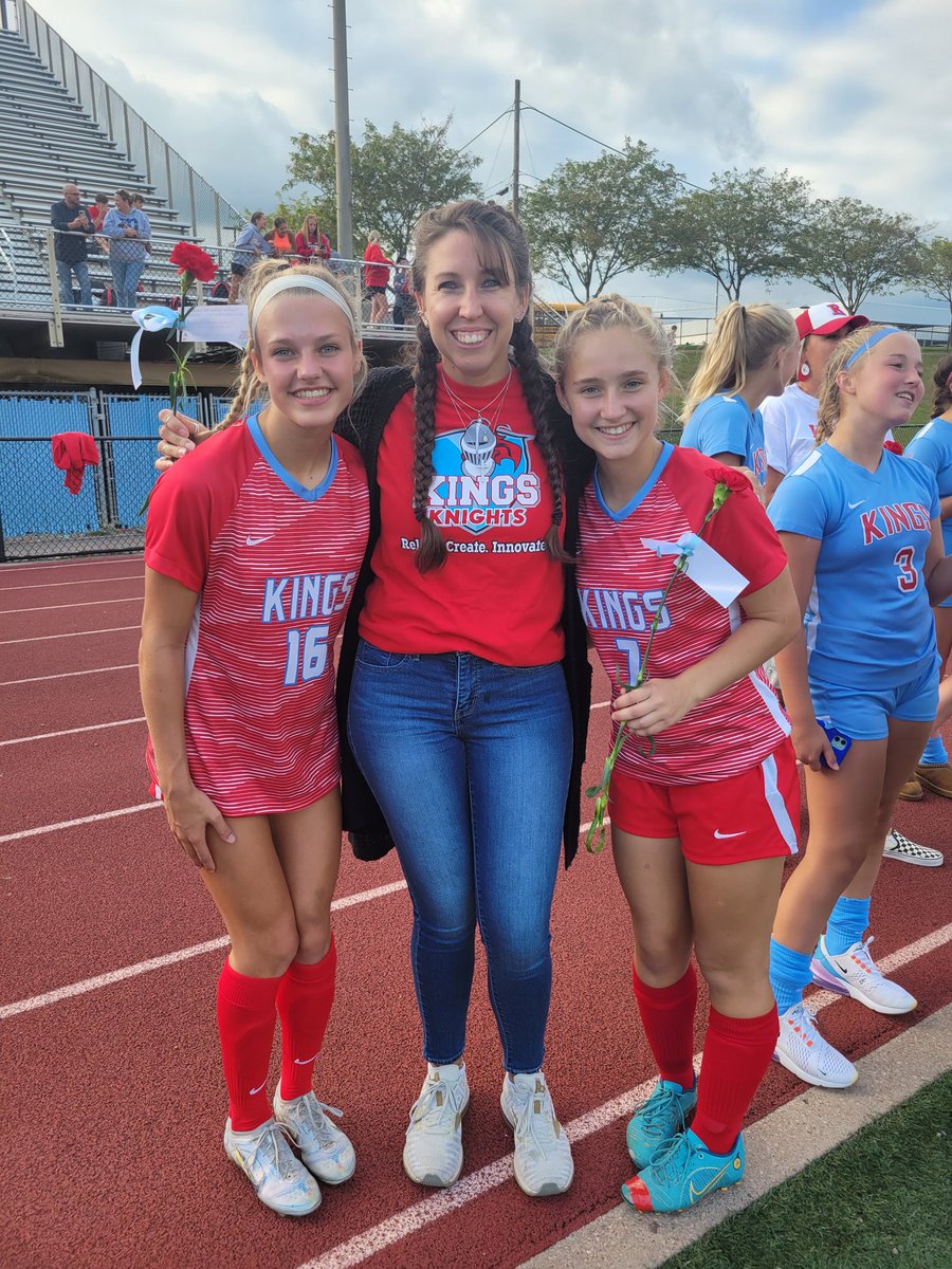 Lindsay Six tweet media