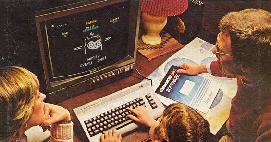 Auldrobot's tweet image. Anyone else remember Day 1 nesting? @moonbirds #homecomputing