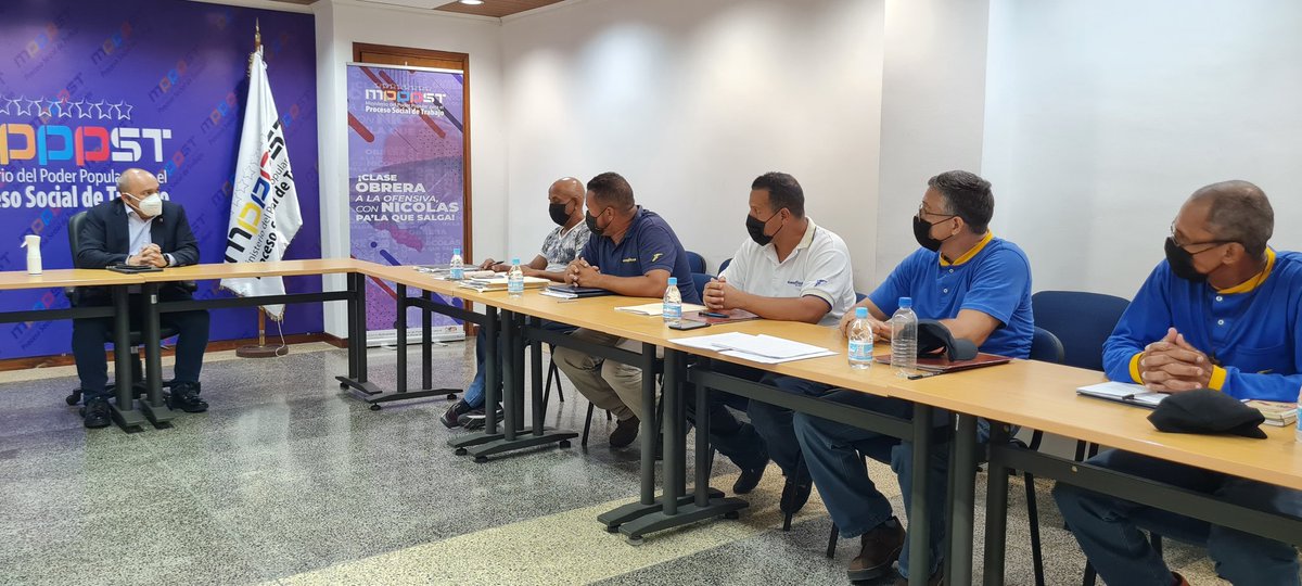 torrealbaf's tweet photo. En la jornada de trabajo de hoy #13Sept atendimos a los Trabajador@s de Goodyear, quienes fueron abandonados por esta empresa transnacional y ahora son acompañados por la gestión productiva del Compatriota Bolivariano Presidente @NicolasMaduro. 

#PoderPopularActivo https://t.co/v4tA2qXan6