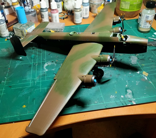 WartsNAllModels's tweet photo. Going live on https://t.co/cqPPEWXFpY in 30 minutes (9.30am ACST, 7pm CDT, COT) #painting the #halifax #canopies and #touchups, and #detailing the #Tempest. Pop past and chat! #scalemodels #ww2 #aircraft #airfix #art #hobby #miniatures #plasticmodels #handleypagehalifax https://t.co/1XHY5DUbnf