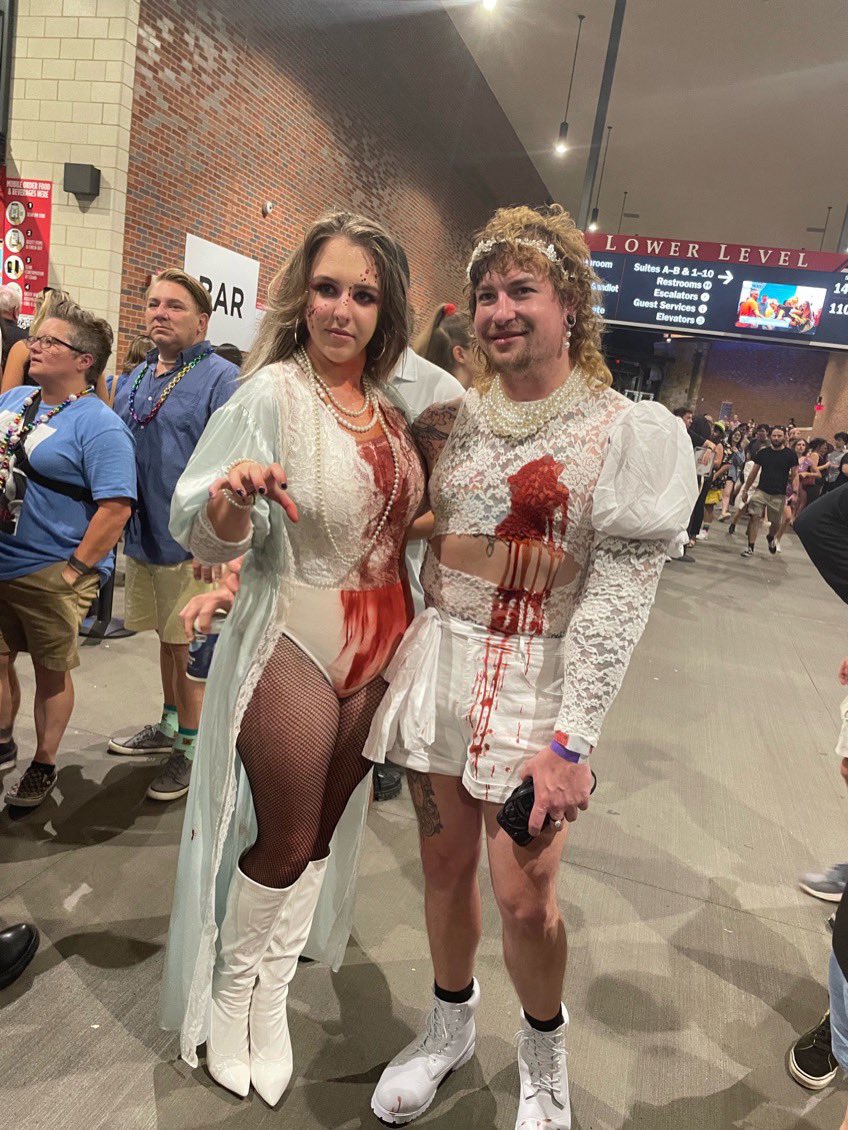 christineherri8's tweet photo. Twitter help me find this person 😜 We pointed at each other from afar and I made them take a photo with me. I’m a big fan and I hope they’re doing well. That’s all #chromaticaballatlanta #chromaticaballatl #chromaticaball #ladygaga @ladygaga https://t.co/25M0GRZM5J