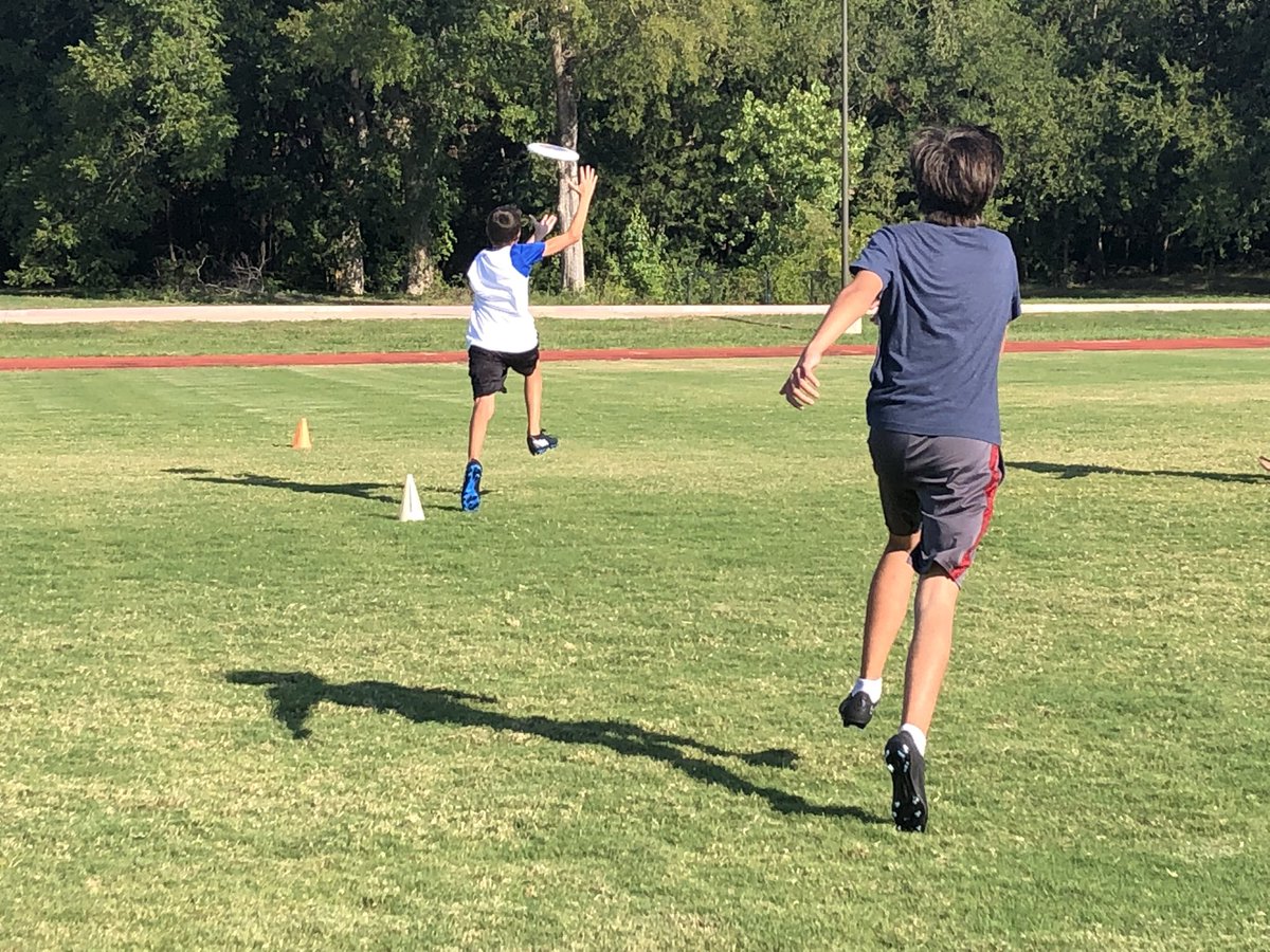 marcus_ultimate's tweet photo. Great practice today! Come out again on Thursday. Bring a friend! @MHS9th @Marcus_HS https://t.co/jrwDYevKrW