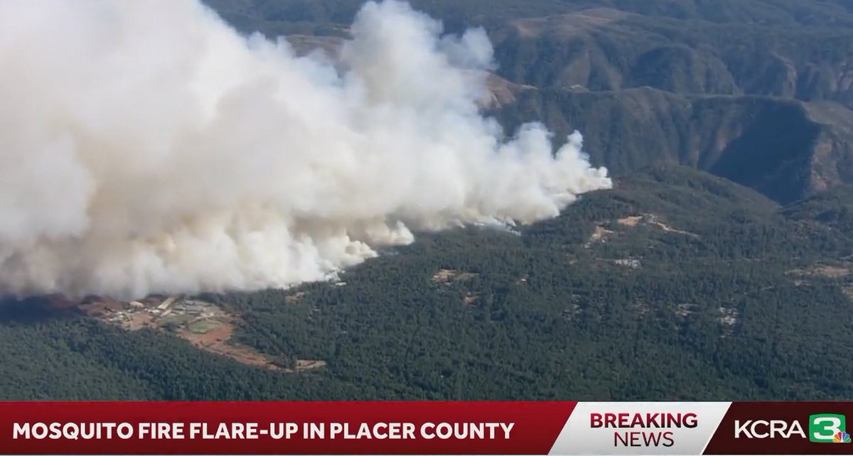 CAFireScanner's tweet photo. #MosquitoFire (#Foresthill, Placer Co/El Dorado Co) - Significant spotting across the dozer line near Baltimore Mine Rd &amp; Foresthill Rd per radio traffic. KCRA has a live stream going at: https://t.co/Rjn4aLPylN - left image = Worton's Market. https://t.co/F8uqMAIWvq
