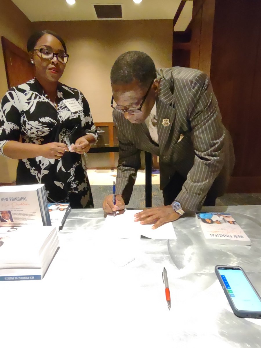 I was honored to give the keynote message at the Council for Leaders in Alabama Schools yesterday.  The room was packed with excited leaders who are on fire 🔥.  I loved being around other great leaders.