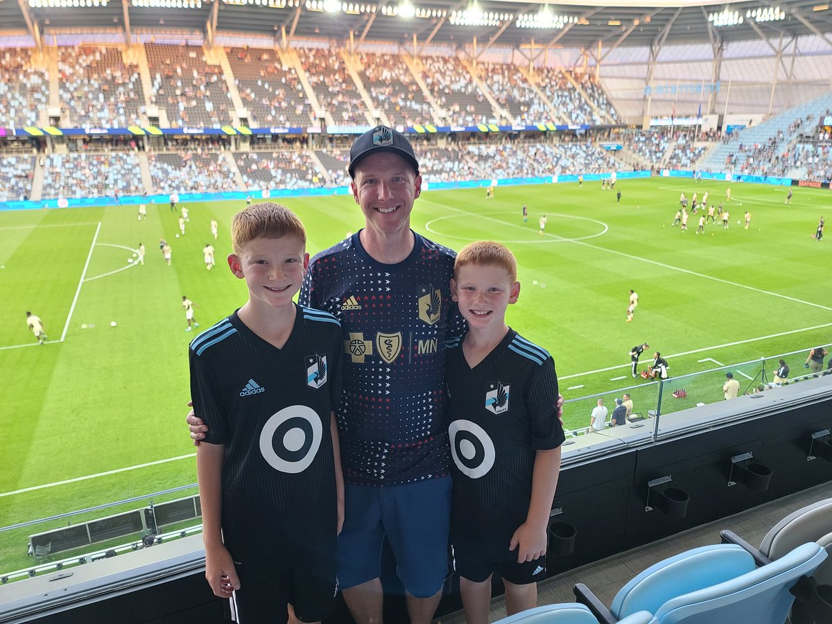Skellner23's tweet photo. Game day!!! Let's Gooooooo #mnufc #COYL https://t.co/2r4zxJp0dx