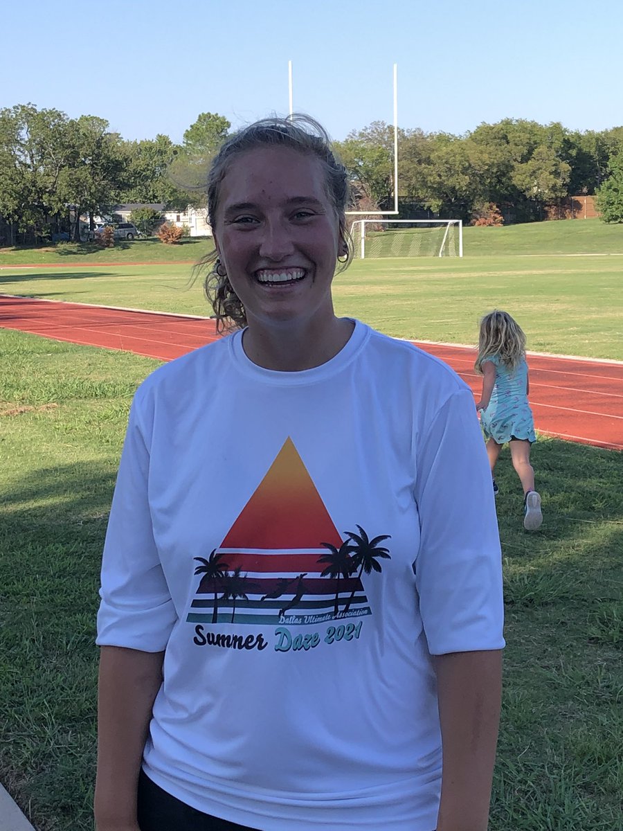 marcus_ultimate's tweet photo. Thank you Elizabeth, @UltimateUnt Joel &amp; Sam for coaching our team today. Elizabeth- have a great freshman year at University of Oregon. Go Ducks!  #oregonfugue #GMG https://t.co/RnMfe4H91f