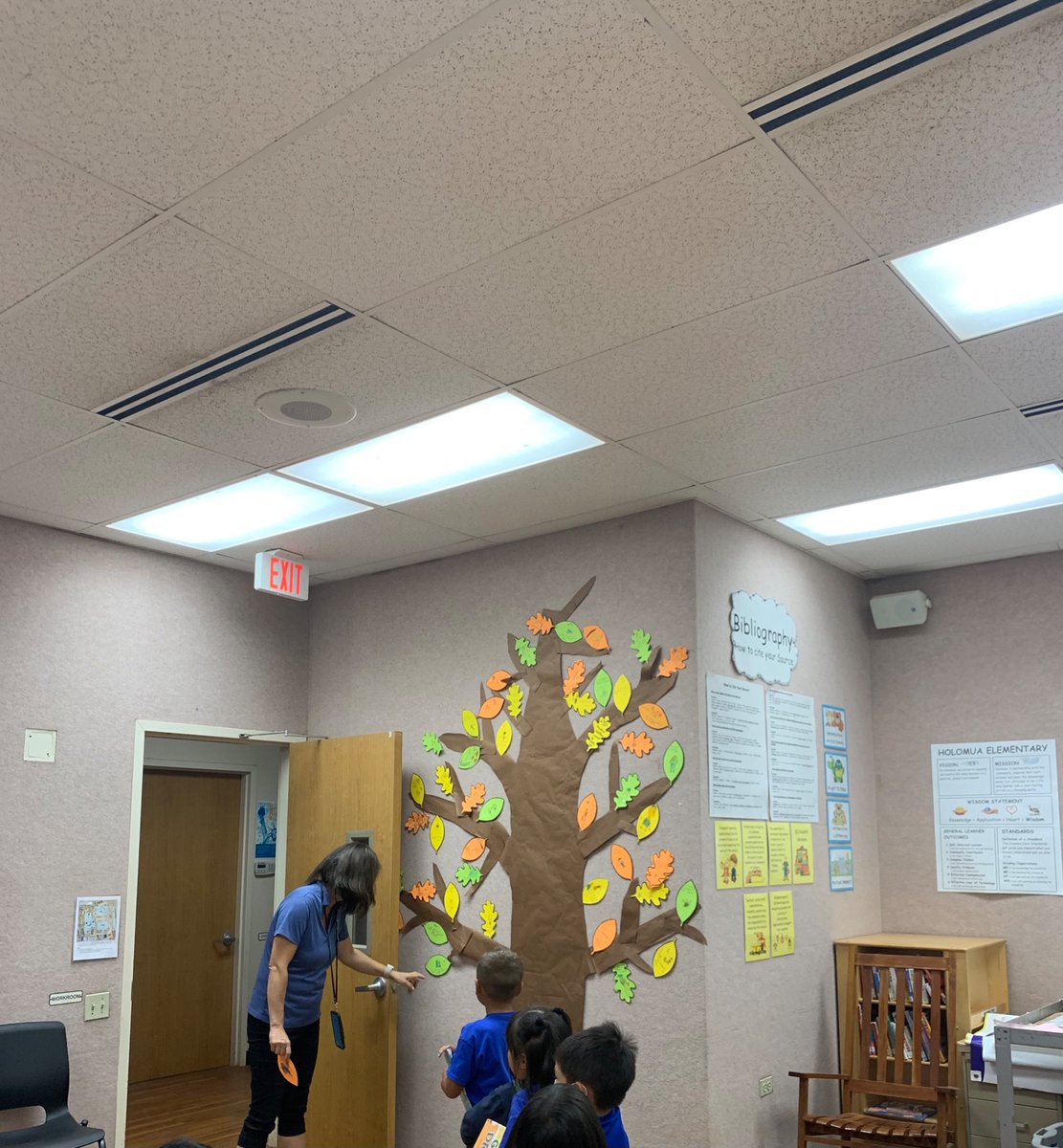 ChrisBVoyager's tweet photo. Special memory created today with the read aloud with our @HolomuaES Kindergarten students learning about #bravery. Check out Long's book "Little Tree." #ChooseLove #ChooseAloha #Courage https://t.co/AMWVXG6UvA