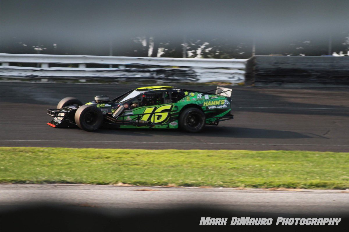 DylanKopec's tweet photo. @Mark_DiMauro40 making my #16 look better than it actually looks right here 

@StaffordSpeedwy 

#Frankenstein #15Footer #SkModified https://t.co/85FhyWN3GR