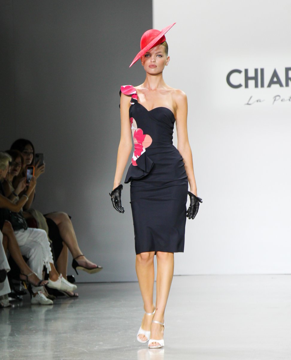nyfw's tweet photo. All the drama ❤️‍🔥 From #BackOfHouse to runway at @ChiaraBoniLaPetiteRobe. 

📷: @mljmedia https://t.co/7puOB0t87A