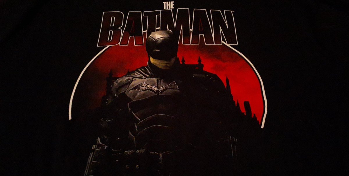 OADSBW's tweet photo. An Amazing Shirt just in time to take on the New Year and what's to come, along w/ an Amazing Movie!
#THEBATMAN #ImVengeance
#YouEitherDieAHeroOrYouLiveLongEnoughToSeeYourselfBecomeTheVillain https://t.co/M3egz8f573