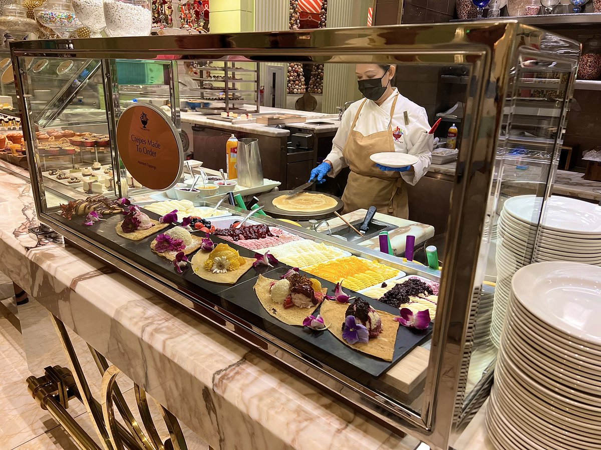 TashaAaron3's tweet photo. Brunch in Wynn Las Vegas 🤩👌🙌🤤 #wynn #brunch #vegas #LasVegas #Nevada https://t.co/LPNJhM5kKR