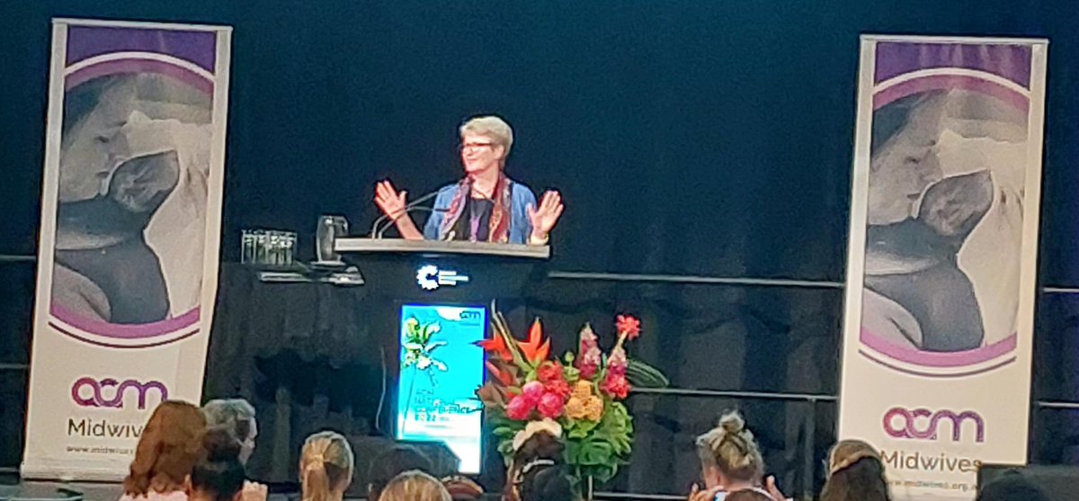 The wonderful Associate Professor Helen Hall from @FedUniAustralia speaking about the Buddy Program: bringing midwives together. Such important work #ACM2022 <a href="/MidwivesACM/">ACM</a> #fedmidwifery