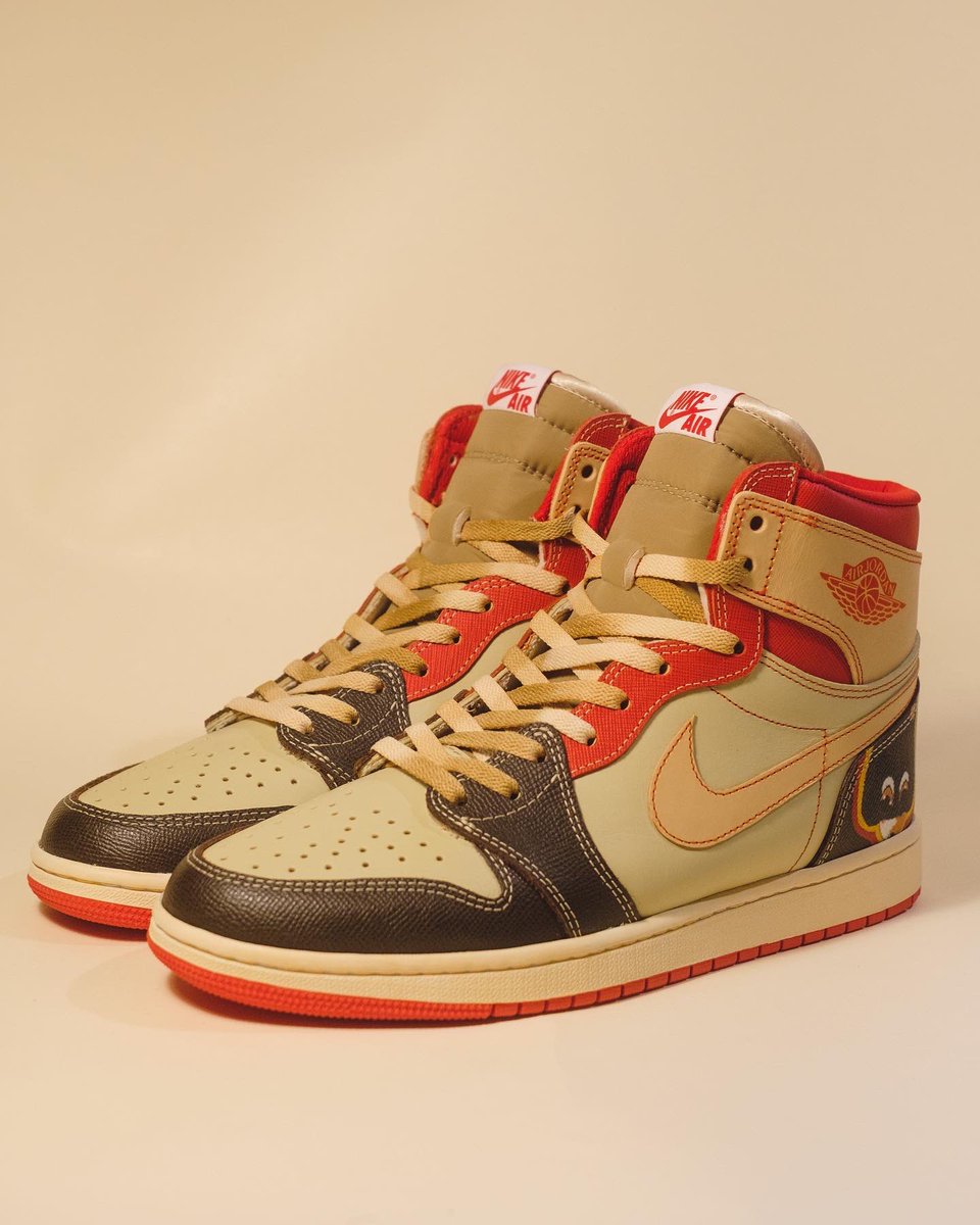 patchworkpaolo's tweet photo. College Dropout AJ1’s hand made from scratch by me 🐻 https://t.co/zbvA6Xyhd8