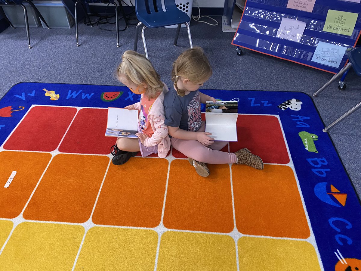 MrsVazquez8's tweet image. Readers are going to read! Yesterday  we started partner reading and library stations.  #MTES