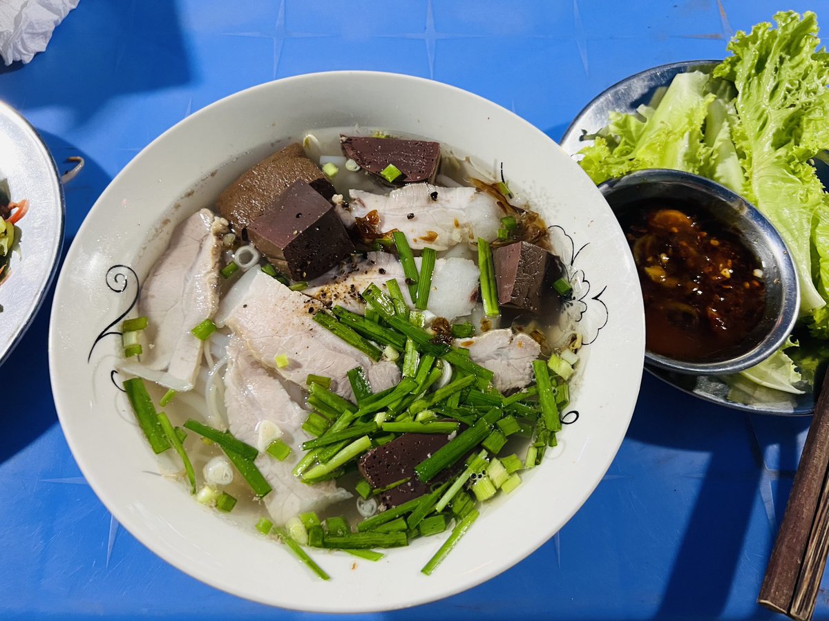 ntvblog's tweet photo. Bánh canh thịt #ricenoodles #bánhcanh #banhcanh #saigonfood #vietnamesefood #hutieugo https://t.co/nWEb3cSm5V