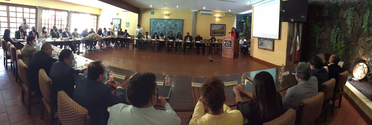 zonabg53's tweet photo. El día de hoy la @zonabg53 a cargo de la Mtra. Estefani Hernández Valladolid presentó su informe de PMC y Rendición de cuentas del@ciclo escolar 2021-2022 con un síntesis de un año de esfuerzos conjuntos por parte de las instituciones en beneficio de los alumnos
#Team53 https://t.co/Zjq7CGL5Ec