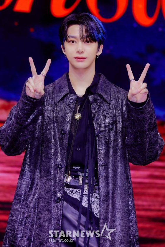 theseoulstory's tweet photo. [UPDATE] MONSTA X Hyungwon to reportedly join new drama ‘Boss-Dol Mart’ as one of the leads

Source: https://t.co/n2HT8jPl2D https://t.co/MPO3KnCYKh