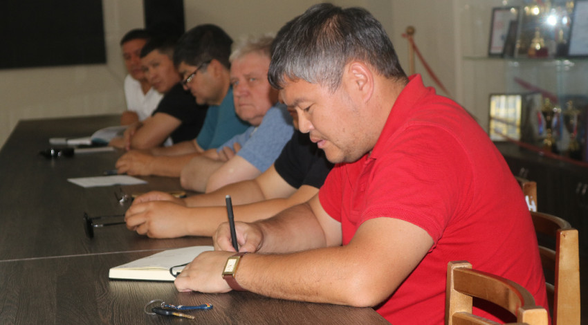 Экзамен для сотрудников КП “Бишкектеплоэнерго”.meria.kg/ru/post/25241