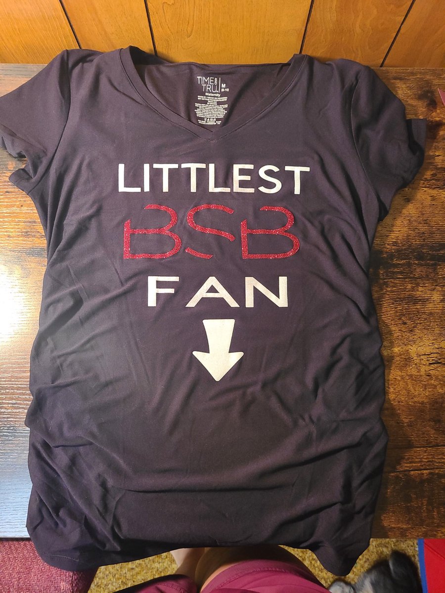 moakleafwilson's tweet photo. I was pretty excited for Hollyn and all the unborn babies to get a shoutout by the boys tonight. @backstreetboys #bsbict #babiesfirstconcert #inutero https://t.co/RSZESLZQOj