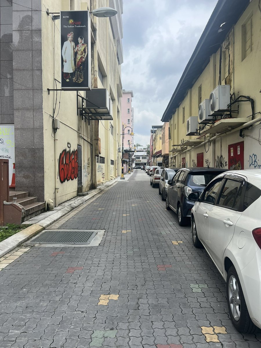 johobaru's tweet photo. 2-hari lagi. Kopi-O-Rama X Serba Serbi Market. 16 & 17 Sept.
Mantap dah ni @mbjbcitycouncil upgrade area ni. Kita je kena isi dengan menarik.
Jom.
#KOR22
#KopiORamaXSerbaSerbi
#JOHO2022 https://t.co/0iLc6EwK50
