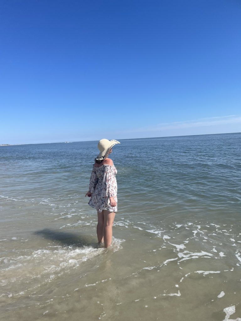 Clearly this witch doesn’t melt in water #localseawitch #allthetanlines #whocaresboutsunblock