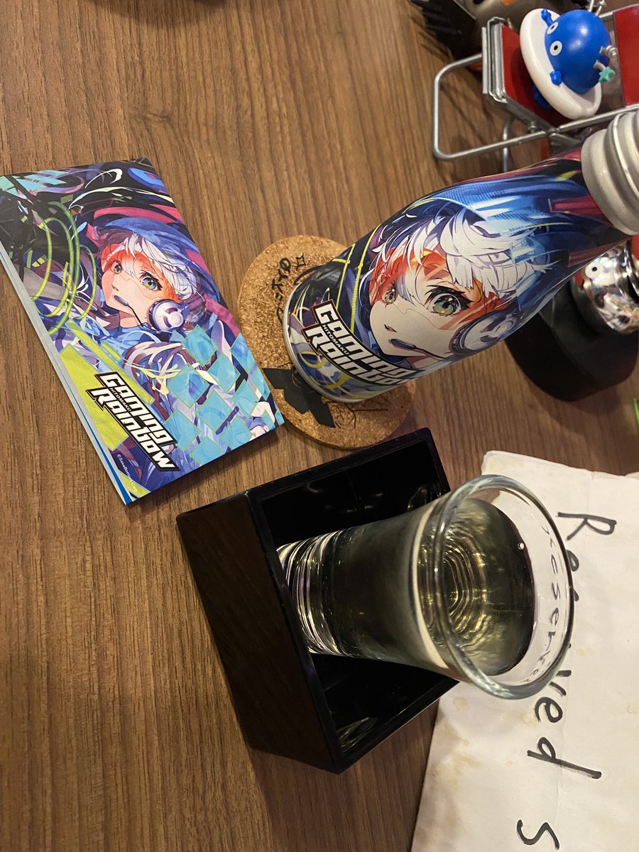 333hdk's tweet photo. ゲーミング日本酒ほんとかわいくておいし〜よ #Abutton https://t.co/XemXxSOqZL