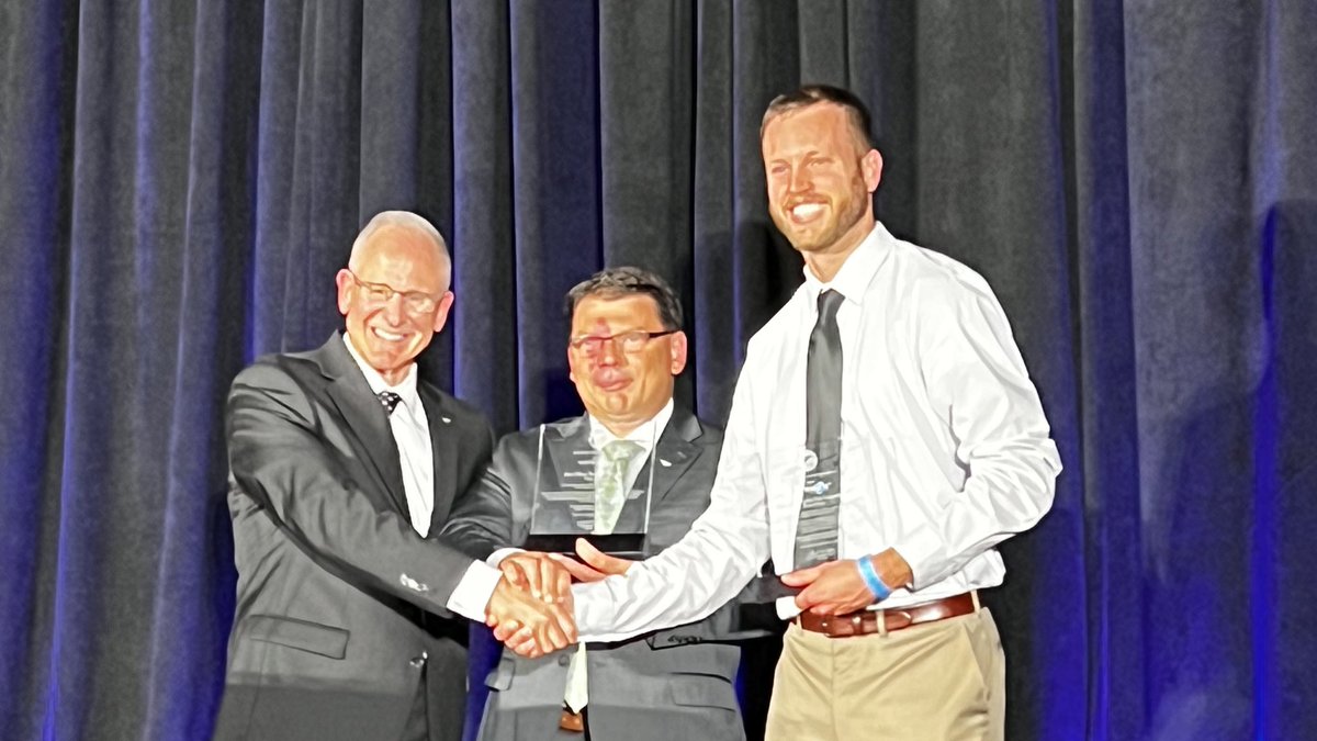 ALPAPilots's tweet photo. Our 2019, 2020, and 2021 Superior Airmanship Award recipients. #TrainedForLife #MoreThanReady #TwoPilots https://t.co/Y7IgFiBrsZ